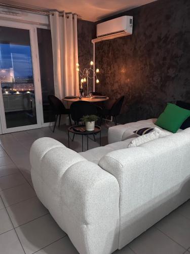 Appartement standing tout confort vue mer photo 11