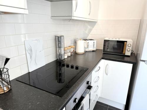 City Centre Embankment View Apartment Sleeps 3 photo 12