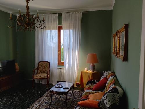 Casa Acerbi Quarto Priaruggiaにあるシーティングエリア