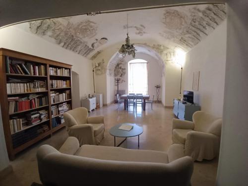 Ruang duduk di Palazzo Bernardini B & B