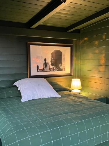 En eller flere senge i et værelse på Villa con piscina vicino Roma