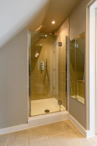Holm House - Stylish Coastal Suites - HEDD Spa - Silures Bar & Restaurant photo 93