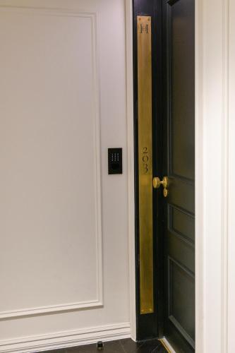 Holm House - Stylish Coastal Suites - HEDD Spa - Silures Bar & Restaurant photo 55