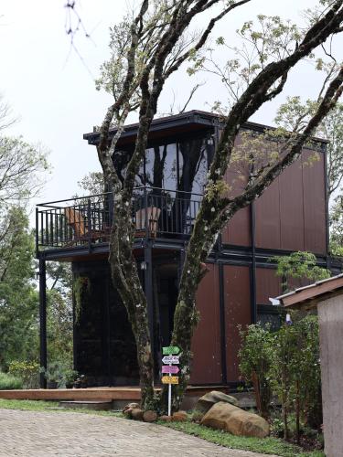 Bangunan di mana terletaknya lodge