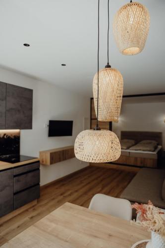 Cucina o angolo cottura di SAM`s hairBERGE Apartments