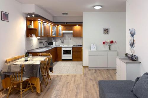 Stay Calm Premium Budapest Apartment, Terrace & Garage