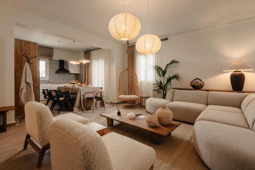 Naxian Nest Suites and Apartments