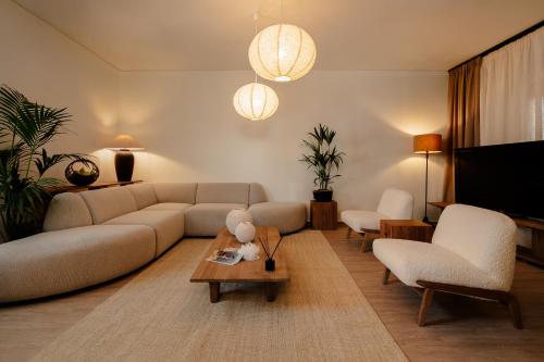 Naxian Nest Suites and Apartments