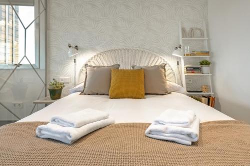 Stylish WStunning views Colon-Madrid city centre