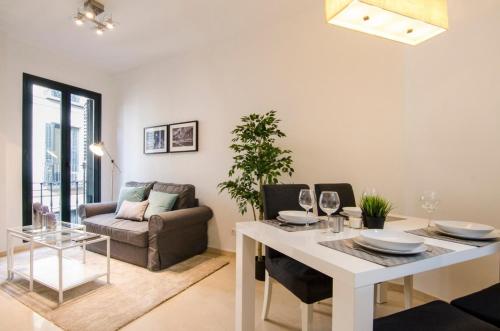 Amazing Unique 1BD 1BTH - Sol Madrid center