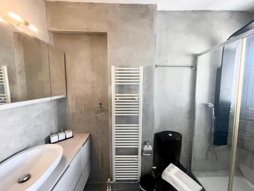 Metaxourgio Apartments