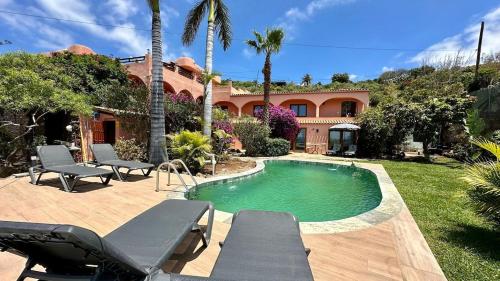 Πισίνα στο ή κοντά στο Great views & heated pool - El Perenquen 5