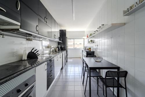 Mira Bracara by House and People