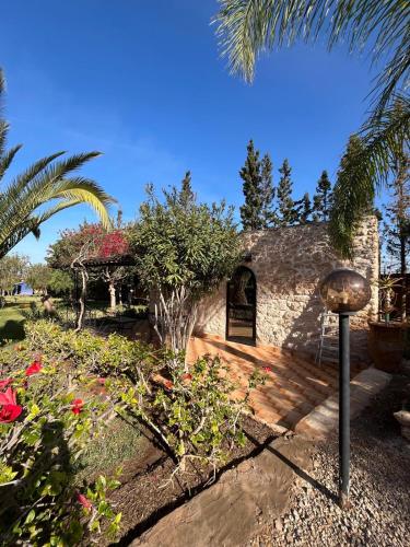 Κήπος έξω από το Magnifique villa piscine chauffée