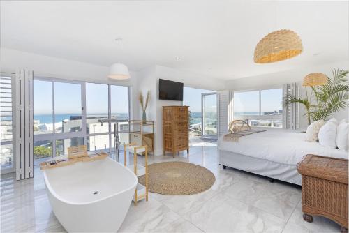 Fotografie z fotogalerie ubytování Endless Summer Beach House by Host Agents v destinaci Bloubergstrand