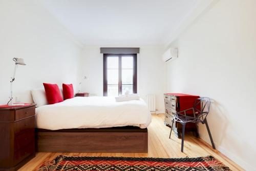 Bright Luxurious - 1BD 2BTH - AtochaRetiro