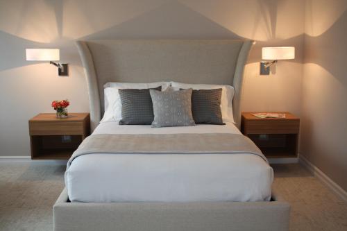 Un pat sau paturi într-o cameră la Erik's Retreat