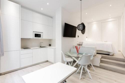 Modern and bright studio - Malaga Center