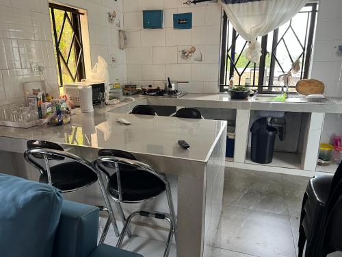Cuina o zona de cuina de Samfya Whitehouse