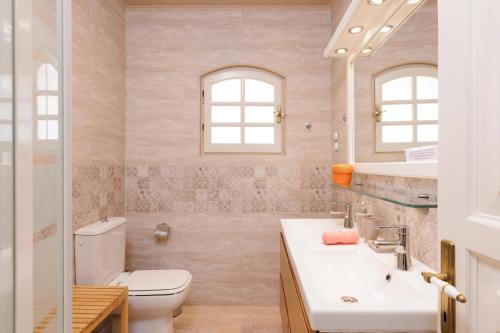 Kúpeľňa v ubytovaní Villa Yolanda by Villa Plus