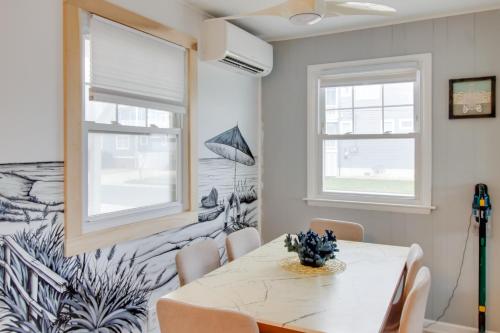 Φωτογραφία από το άλμπουμ του Bayfront Brigantine Escape with Porch and Bay Views! σε Brigantine