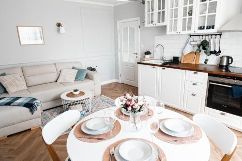 Cozy Central Stay, FREE Parking, Quiet Nights