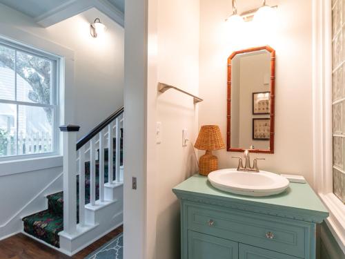 Ảnh trong thư viện ảnh của Coquina Cottage ở Tybee Island