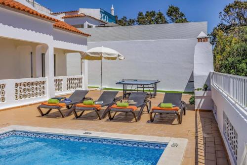 Villa Marrachinho by Villa Plus
