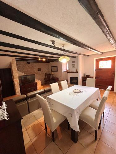 Χώρος καθιστικού στο Villa Netto with private Pool and Jacuzzi