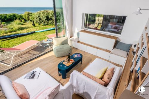 Villa Ponant 5 étoiles à Doëlan, piscine face mer