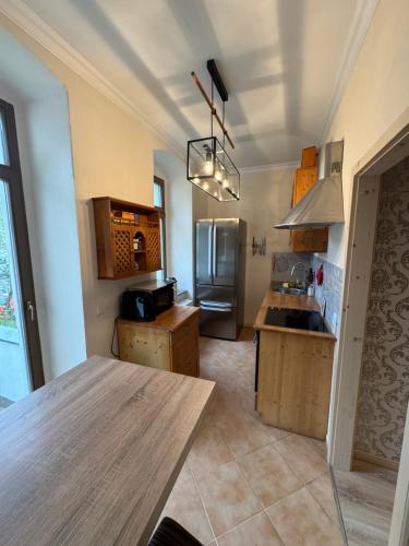 Kuchyň nebo kuchyňský kout v ubytování Privatzimmer in 4 Zimmer EG Wohnung in Altchemnitz