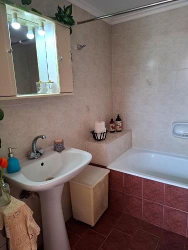 Φωτογραφία από το άλμπουμ του Michael's & Kyriaki's House, Kalamoti, Chios σε Καλαμωτή
