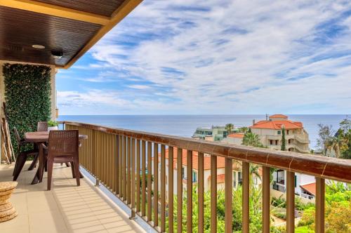 Baia Cliff View, a Home in Madeira