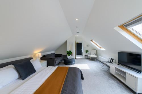 Holm House - Stylish Coastal Suites - HEDD Spa - Silures Bar & Restaurant photo 84