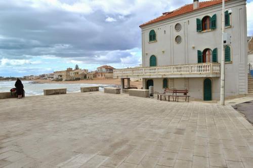 Το κτήριο όπου στεγάζεται  η βίλα