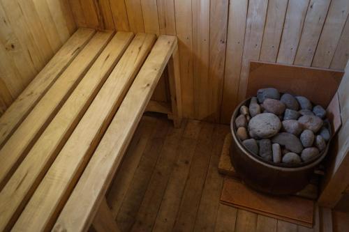  Areni House B&B -  Room  picture :   Tea/Coffee maker    Shower    Bath                           