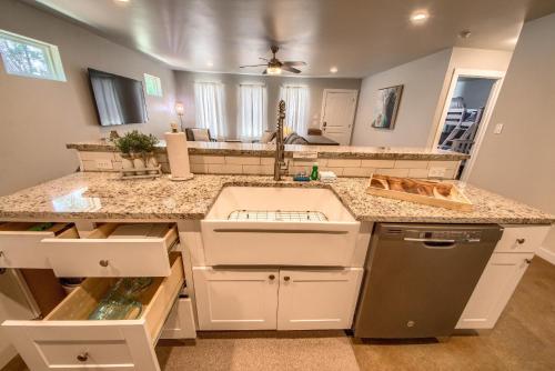 a kitchen with a sink and a counter at RR 464 Sattler Haus in Canyon Lake