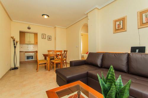 025 Sunny Oasis Apartment - Alicante Holiday