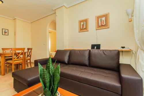 025 Sunny Oasis Apartment - Alicante Holiday