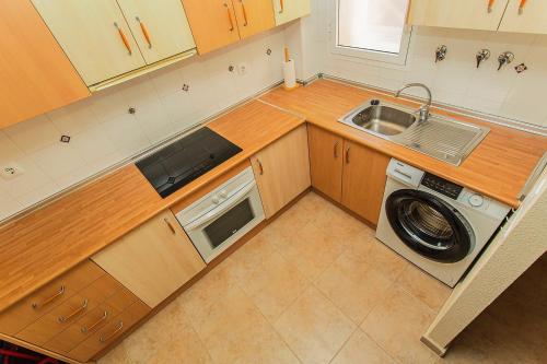 025 Sunny Oasis Apartment - Alicante Holiday