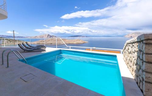 2 Bedroom Amazing Apartment In Lukovo