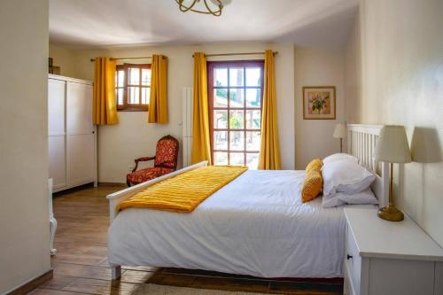 Postel nebo postele na pokoji v ubytování Villa Glycines by Villa Plus