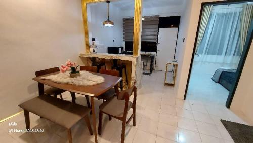 Televisyen dan/atau pusat hiburan di De Lisa Homestay