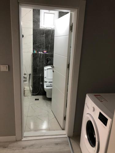Ένα μπάνιο στο Yazıcı apartman