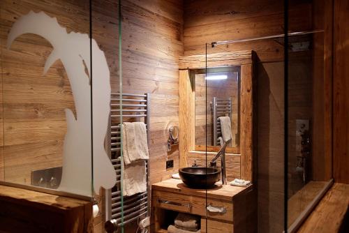 Koupelna v ubytování Amber Ski-in/out Hotel & Spa