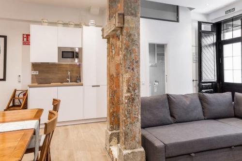 Stylish renovated apt - 2BD2BTH -Chamberí