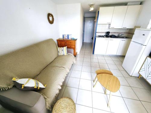 Photo de la galerie de l'établissement T2 proche plage avec piscine et parking, 4 personnes - FR-1-607-219, au Cap d'Agde