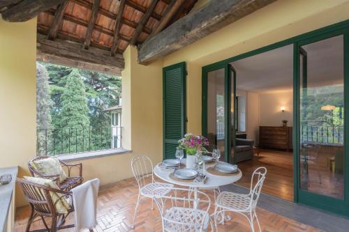 Residenza Regina on the Lake by Rent All Como photo 2