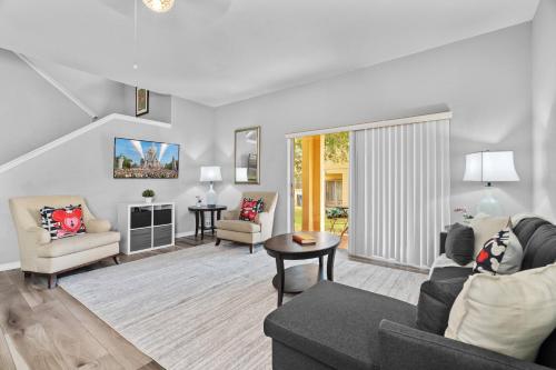 Cozy 4 Bedroom Townhome 2512 photo 10