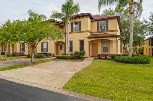 Cozy 4 Bedroom Townhome 2512 photo 33